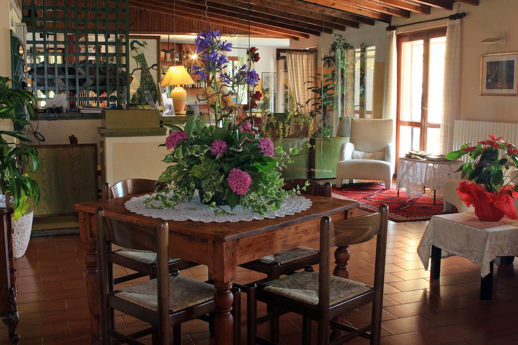 Hotel Colomber Gardone Riviera Eksteriør billede