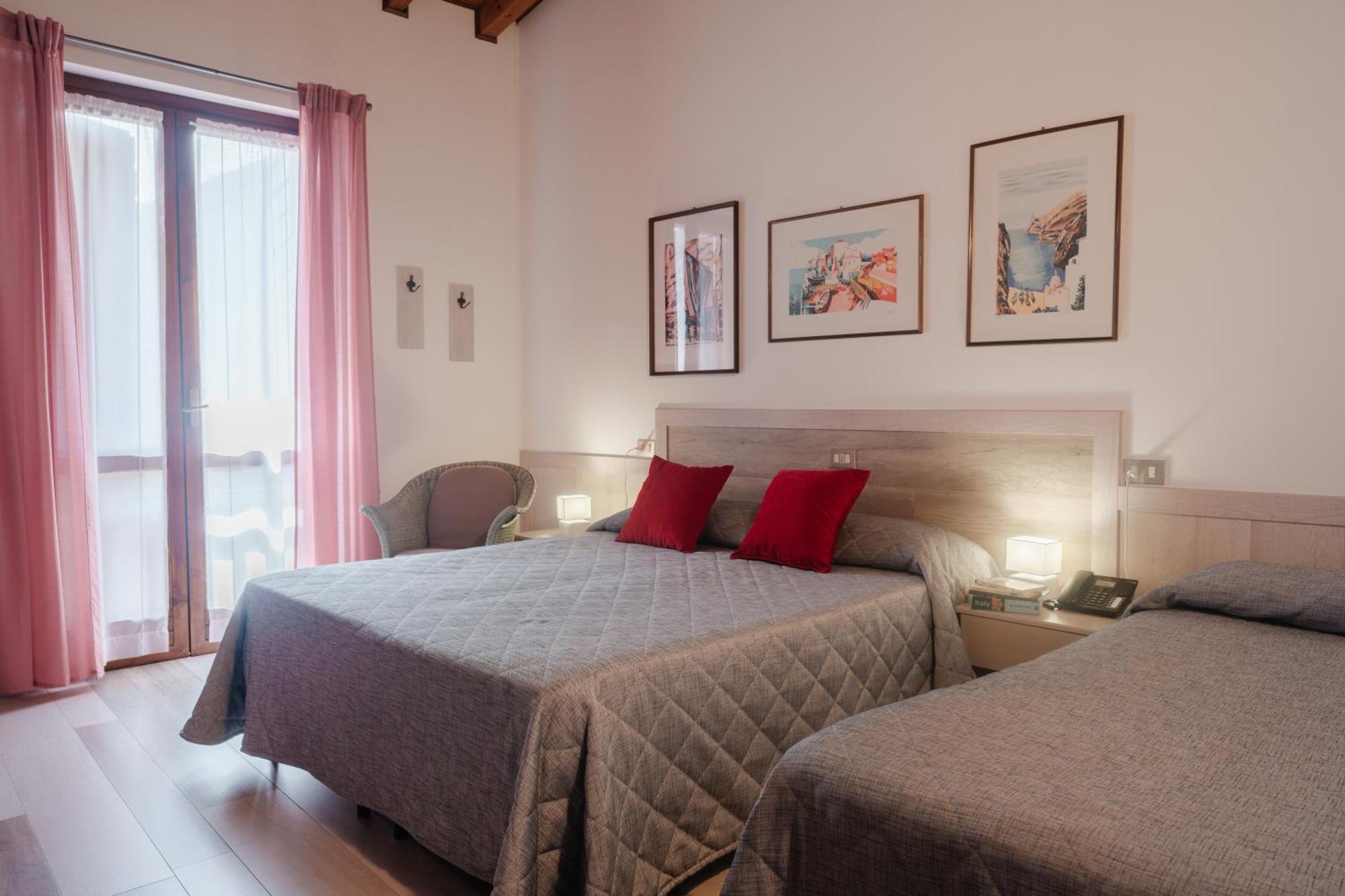 Hotel Colomber Gardone Riviera Eksteriør billede