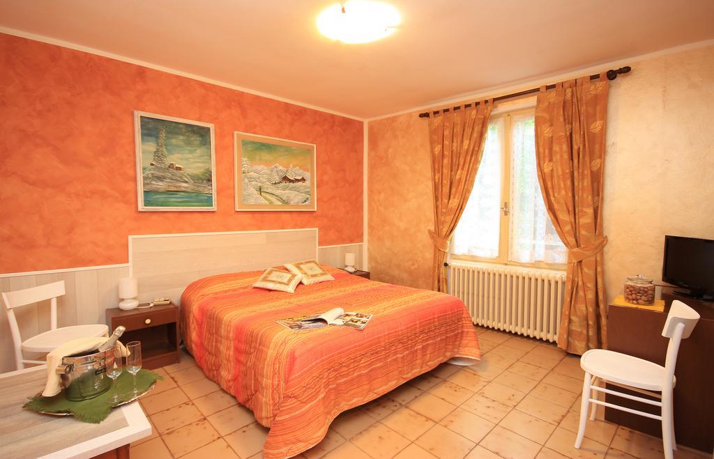 Hotel Colomber Gardone Riviera Eksteriør billede