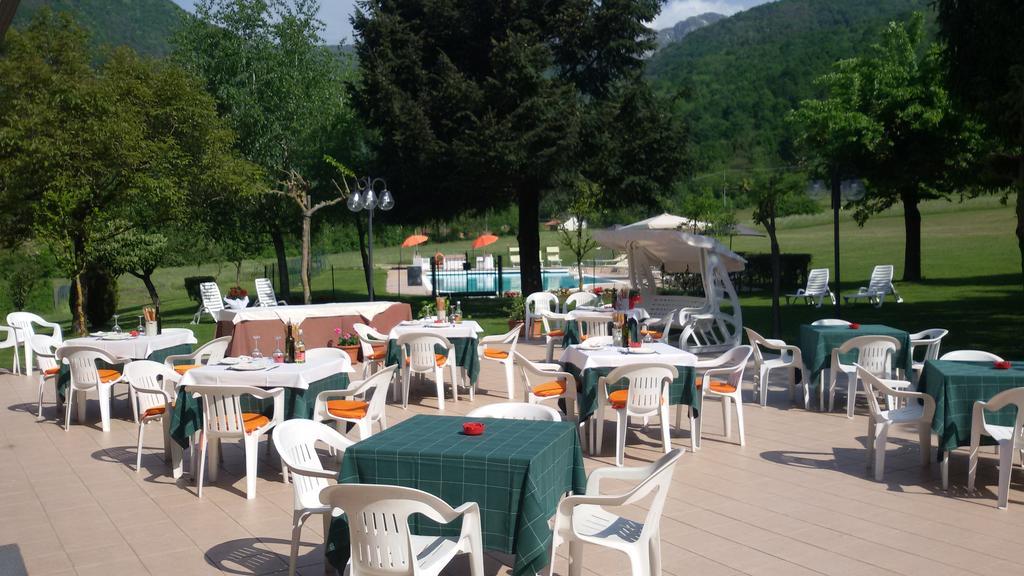 Hotel Colomber Gardone Riviera Eksteriør billede